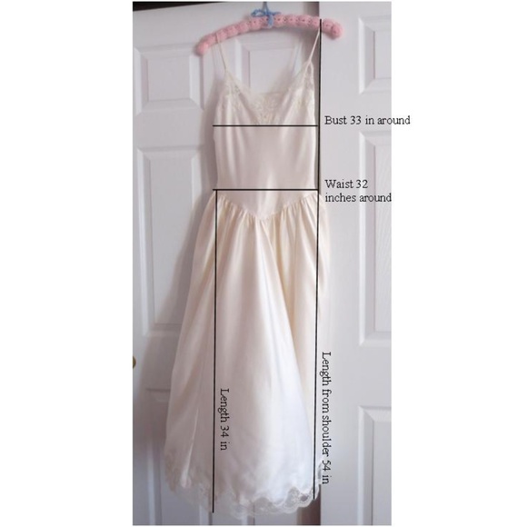 Victoria's Secret GOLD LABEL Long Ivory Nightgown - Picture 5 of 7